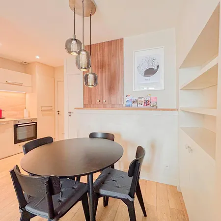 Apartment Petit Cocon Au Coeur Du Vieux-nice, Wifi, Ac, 2pers Nice