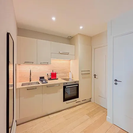 Petit Cocon Au Coeur Du Vieux-nice, Wifi, Ac, 2pers Apartment Nice